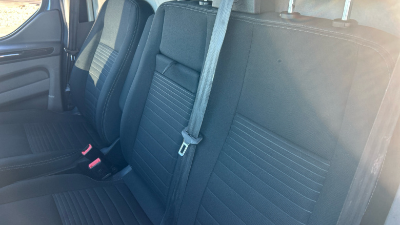 Ford Transit Custom 300 L2 Diesel Fwd 2.0 EcoBlue 130ps Low Roof Limited Van Auto